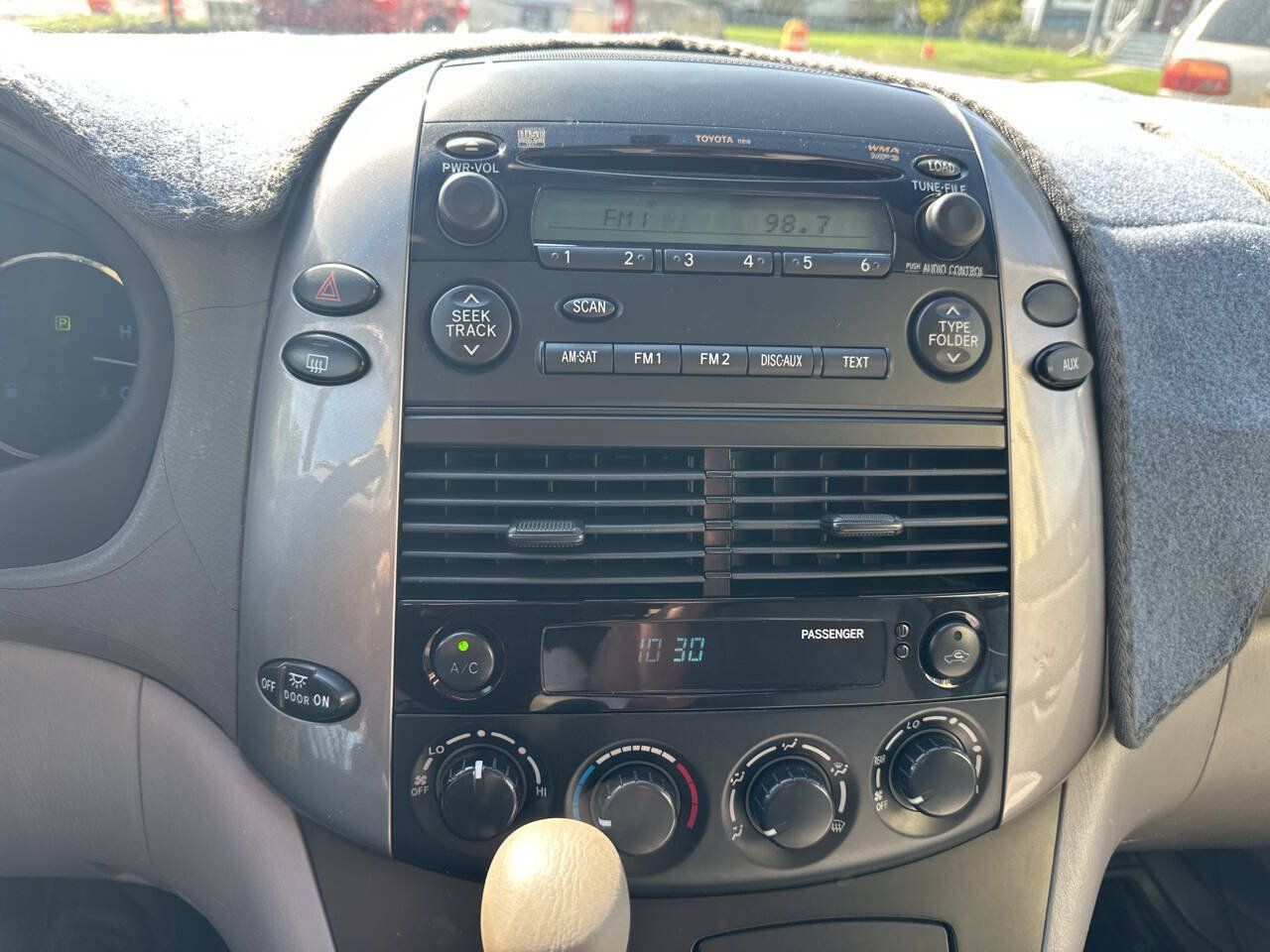 Used 2007 Toyota Sienna LE w/ LE Pkg 1 FWD image 17