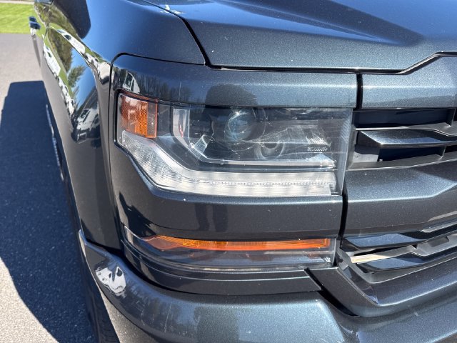 Used 2017 Chevrolet Silverado 1500 LT w/ All Star Edition AWD/4WD image 12