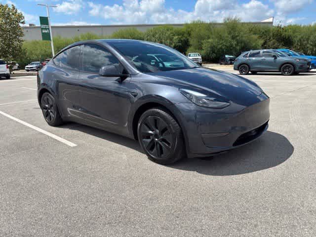 Used 2025 Tesla Model Y Long Range RWD image 7