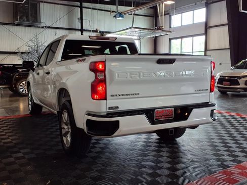 Used 2023 Chevrolet Silverado 1500 Custom AWD/4WD image 4