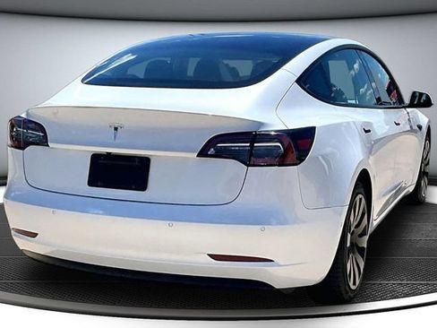 Used 2021 Tesla Model 3 Standard Range Plus RWD image 6
