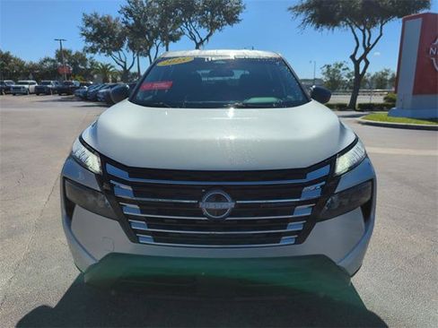 Certified 2025 Nissan Rogue S image 11