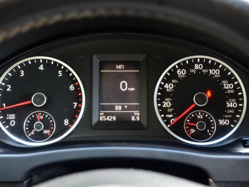 Used 2015 Volkswagen Tiguan S FWD image 14