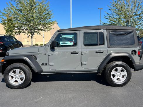 Used 2022 Jeep Wrangler Unlimited Sport S image 7