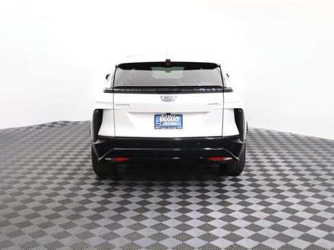 Used 2024 Cadillac Lyriq Sport AWD/4WD image 8