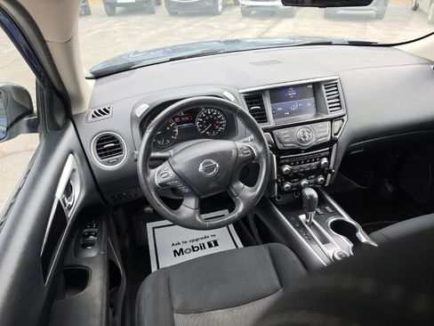 Used 2017 Nissan Pathfinder SV AWD/4WD image 7