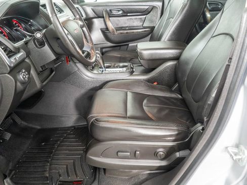 Used 2015 GMC Acadia SLT AWD/4WD image 10