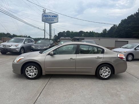 Used 2011 Nissan Altima 2.5 S FWD image 4