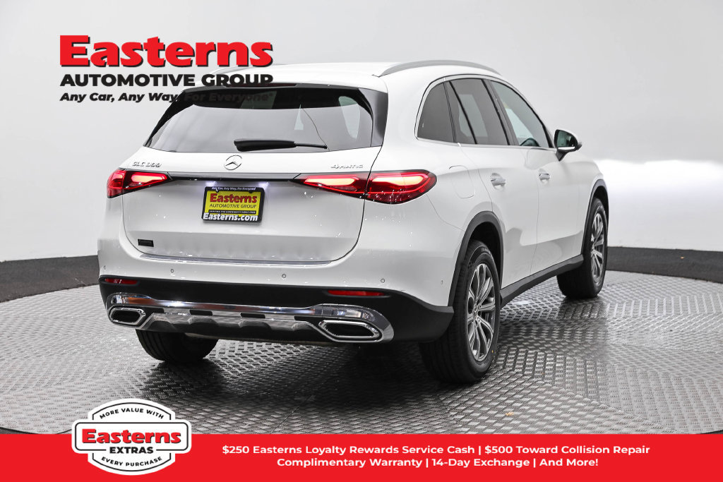 Used 2023 Mercedes-Benz GLC 300 4MATIC image 6