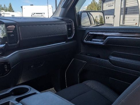 Used 2023 Chevrolet Silverado 1500 LT AWD/4WD image 24