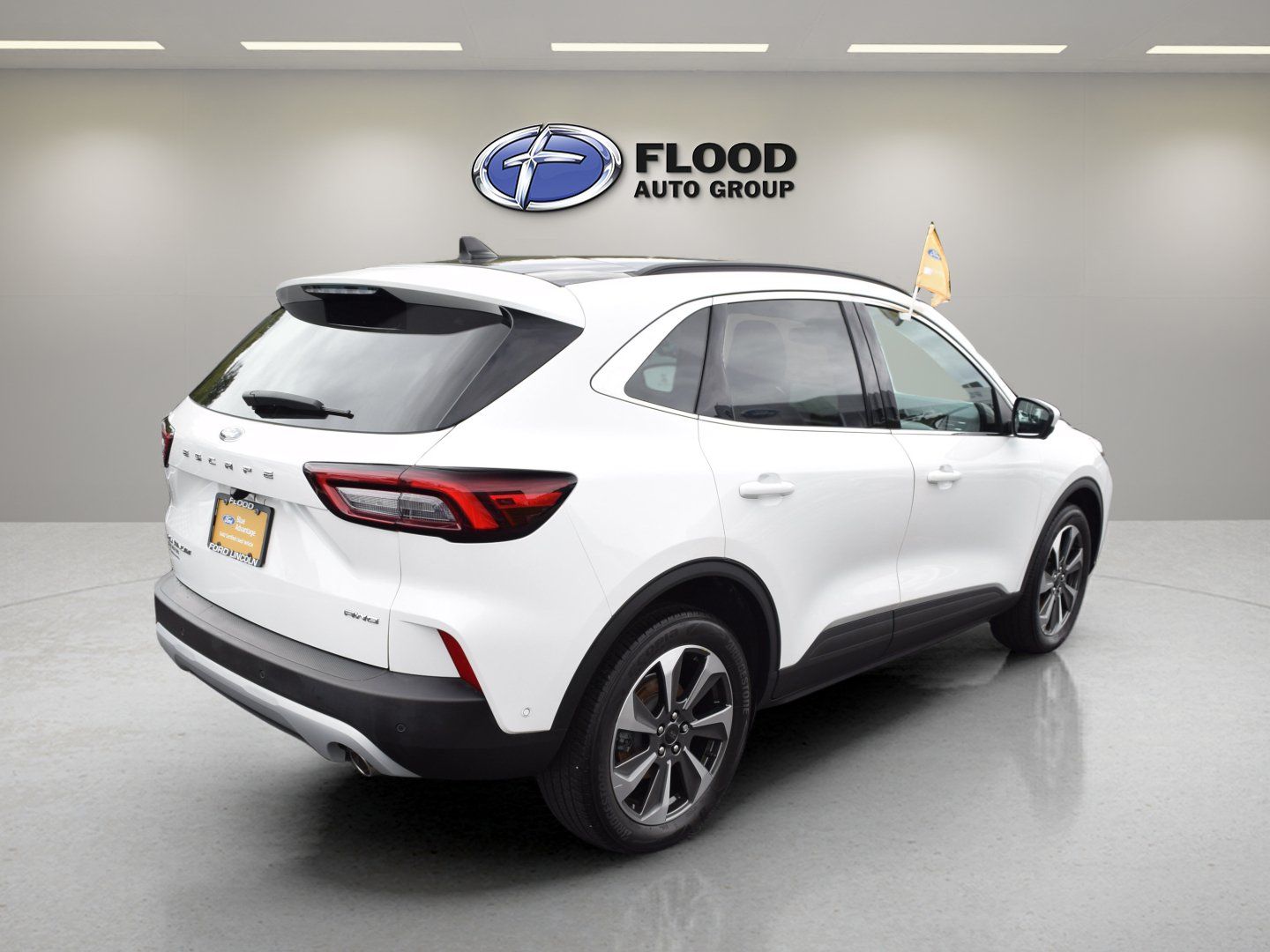 Certified 2023 Ford Escape Platinum w/ Premium Technology Package AWD/4WD image 4