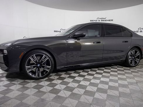 Used 2023 BMW 760i xDrive AWD/4WD image 5