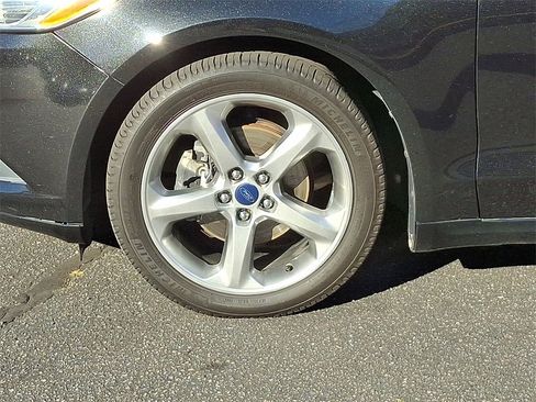 Used 2013 Ford Fusion SE image 8