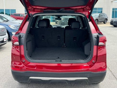 Used 2024 Chevrolet Equinox LT AWD/4WD image 5