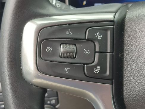 Used 2023 Chevrolet Silverado 1500 LT AWD/4WD image 19