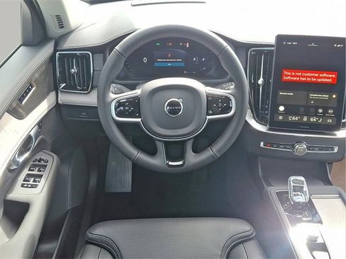 New 2026 Volvo XC90 B6 Ultra image 5