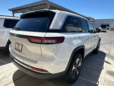 Certified 2024 Jeep Grand Cherokee Limited 4xe AWD/4WD image 4
