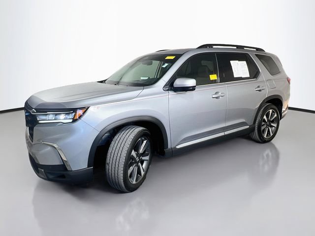 Used 2024 Honda Pilot Elite image 4