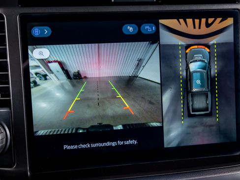 Used 2025 Ford F150 Raptor image 11