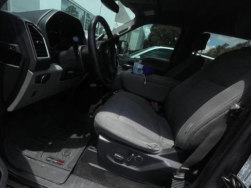 Used 2015 Ford F150 XLT w/ Equipment Group 302A Luxury AWD/4WD image 6