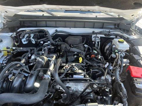 Used 2024 Ford Bronco Outer Banks AWD/4WD image 24