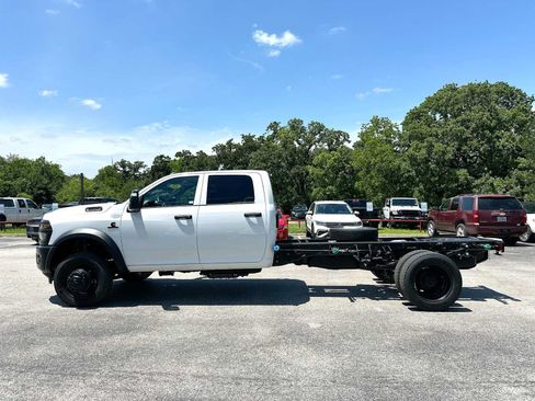 New 2026 RAM 5500 Tradesman AWD/4WD image 12