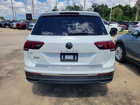Used 2023 Volkswagen Tiguan SE FWD image 6