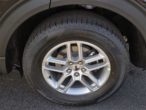 New 2026 Ford Explorer Active image 11