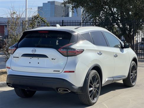 Certified 2023 Nissan Murano SV w/ SV Midnight Edition Package image 4