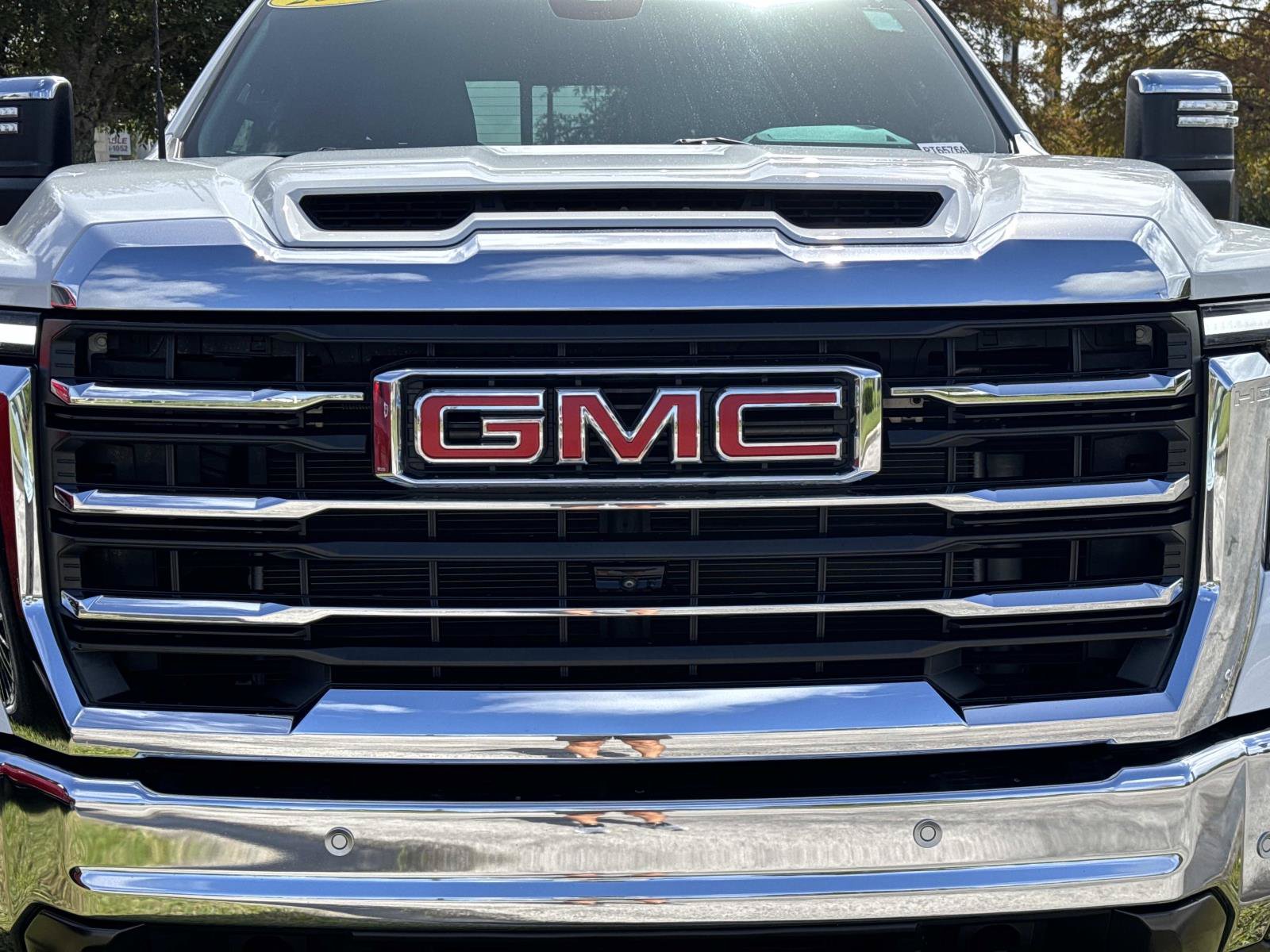 Used 2024 GMC Sierra 3500 SLT w/ SLT Premium Package AWD/4WD image 8