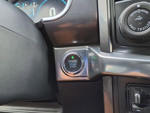 Used 2023 Ford F150 Lariat w/ Equipment Group 502A High image 33