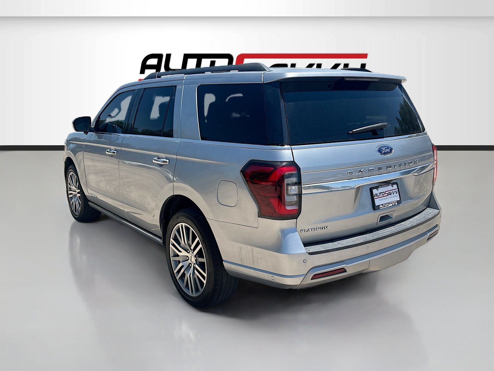 Used 2024 Ford Expedition Platinum RWD image 5