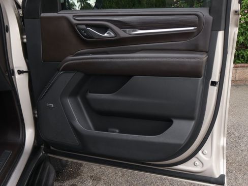 Used 2021 GMC Yukon Denali w/ LPO, Illumination Package image 49