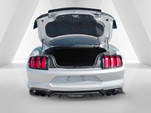 Used 2018 Ford Mustang GT Premium RWD image 7