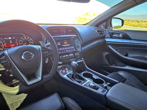 Used 2021 Nissan Maxima SR w/ Sport Mat Group image 7