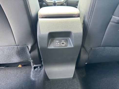 Used 2024 Subaru Crosstrek 2.5i Limited AWD/4WD image 21