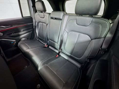 Used 2023 Jeep Grand Cherokee Overland image 24