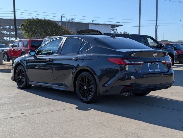 Used 2025 Toyota Camry SE w/ Multimedia Upgrade Package FWD image 9