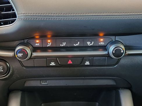 Used 2021 MAZDA MAZDA3 s FWD image 16