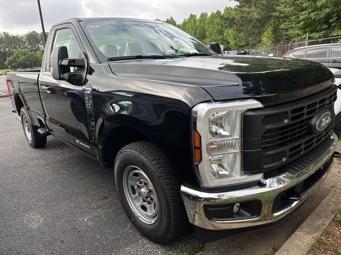 New 2025 Ford F250 XL w/ XL Chrome Package RWD image 2
