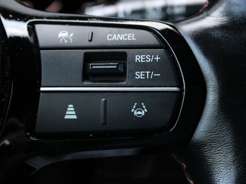 Used 2024 Honda Pilot TrailSport image 37