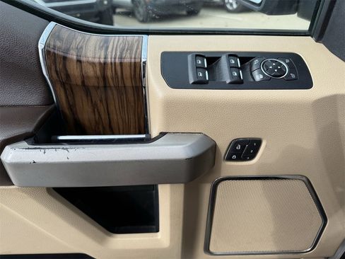 Certified 2020 Ford F150 Lariat image 23