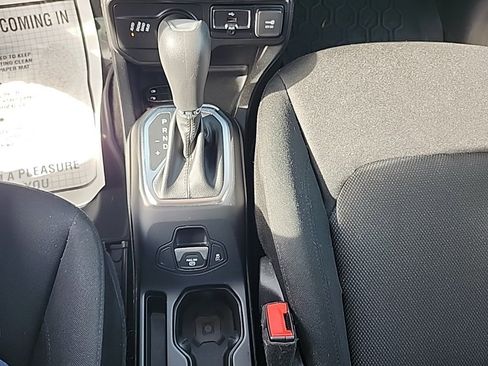 Used 2020 Jeep Renegade Sport image 28
