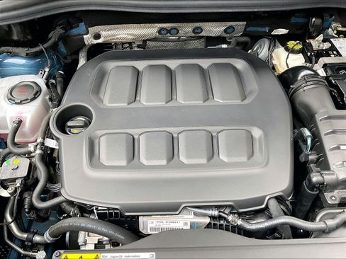 Certified 2025 Volkswagen Tiguan SE R-Line AWD/4WD image 32