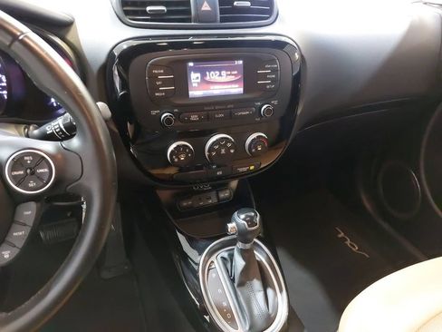 Used 2015 Kia Soul ! w/ Umber Package 1 FWD image 20