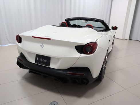 Certified 2020 Ferrari Portofino image 11