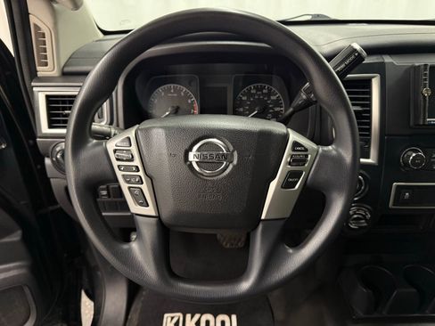 Used 2018 Nissan Titan S w/ S Utility Package image 12