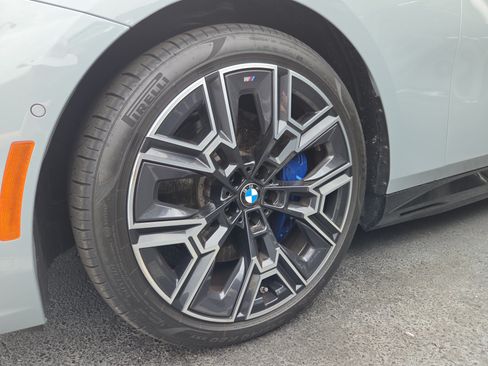 Used 2026 BMW i5 M60 w/ M Sport Package RWD image 4