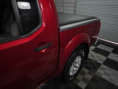 Used 2019 Nissan Frontier SV image 12