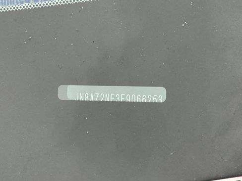 Used 2014 INFINITI QX80 4WD w/ Deluxe Touring Package image 10